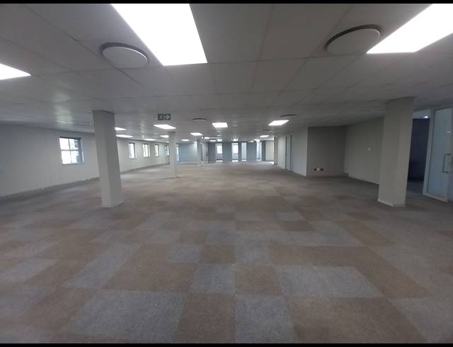 486M² OFFICE TO LET IN BRYANSTON
